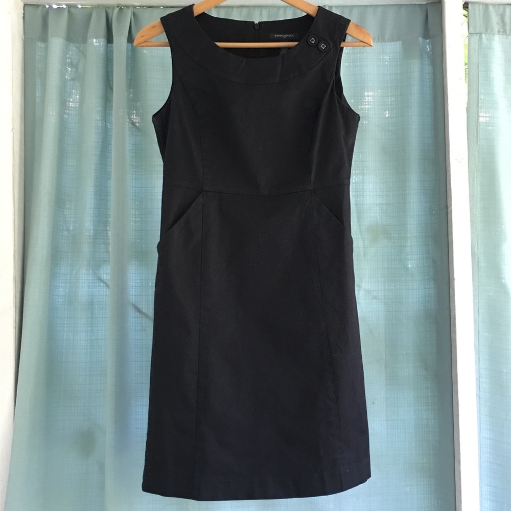 Banana Republic Dress With Pockets!